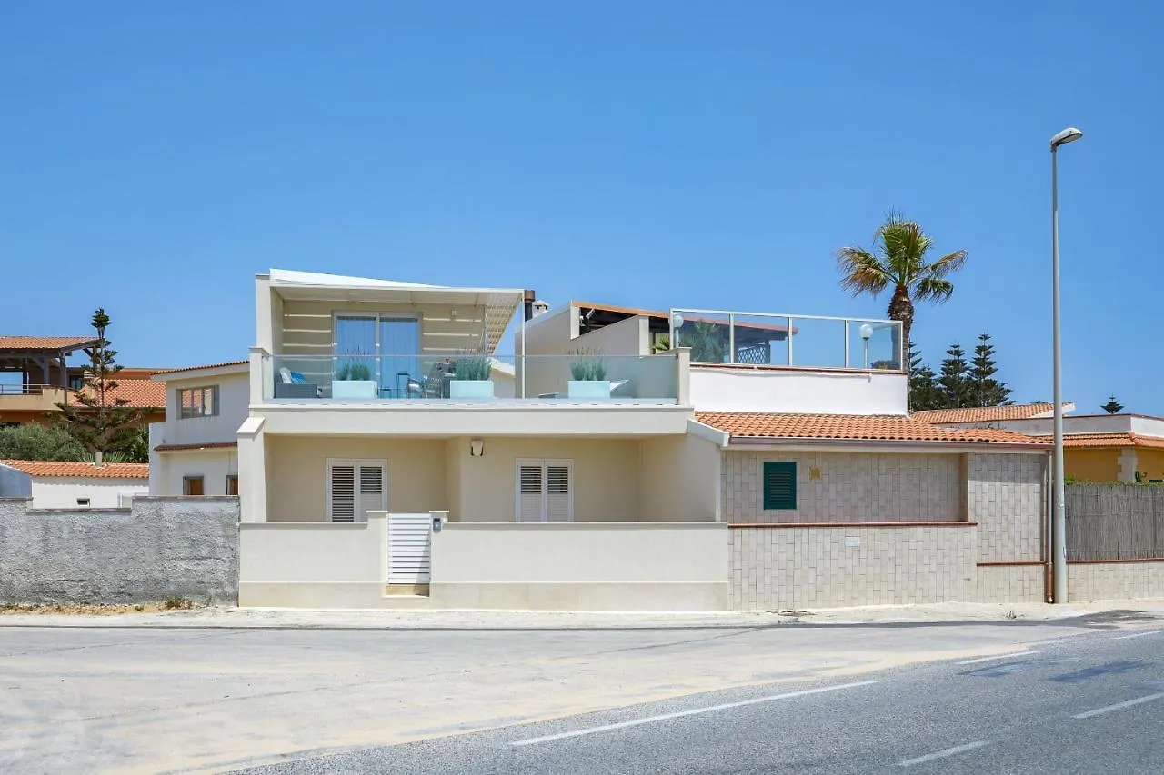 House On The Beach - Isulatravel Ispica 0*,  Italy