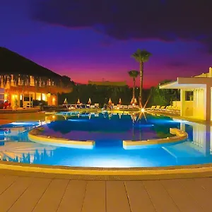 2* Отель Borgo Rio Favara Club